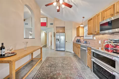 Entry Way - 1128 Doe Run Dr, Tool, TX 75143 photo 1 of 1