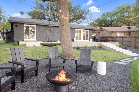 319 Admiral Dr, Gun Barrel City, TX 75156