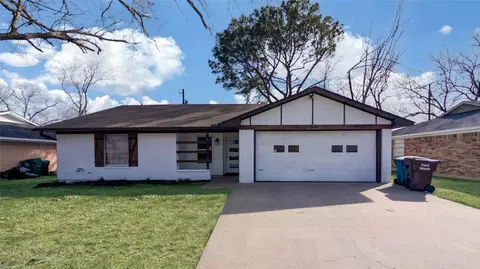 3322 Meadowlark Ln, Denton, TX 76209