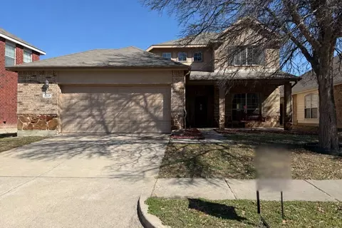 1627 Heron Dr, Aubrey, TX 76227