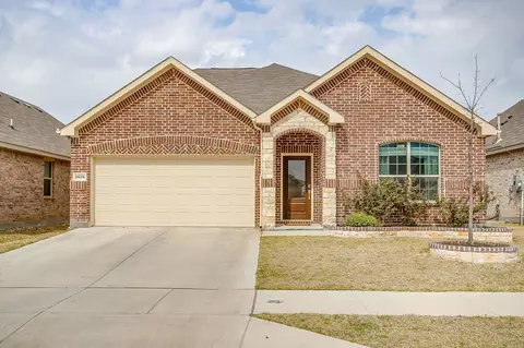 2504 Starwater Dr, Fort Worth, TX 76179