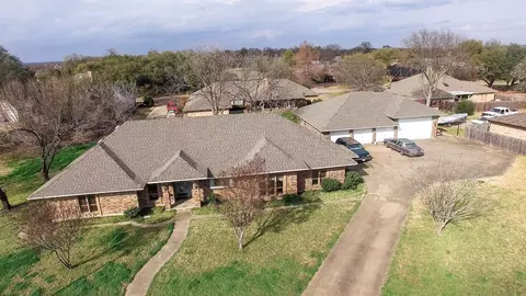 108 Heatherstone Cir, Kaufman, TX 75142
