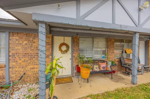616 W Cedar, Arlington, TX 76011
