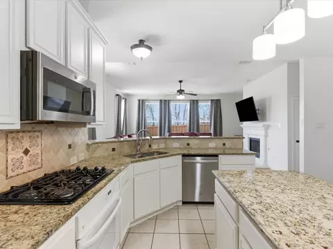 222 Lairds Dr, Coppell, TX 75019