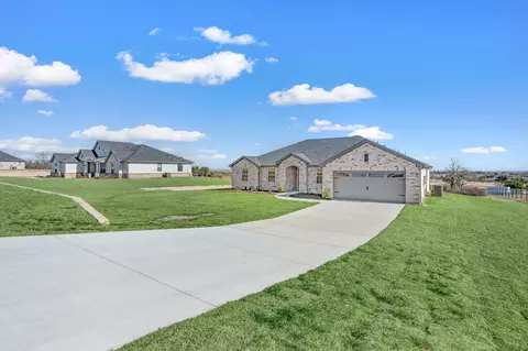 8830 Prather Rd, Springtown, TX 76082 photo 2