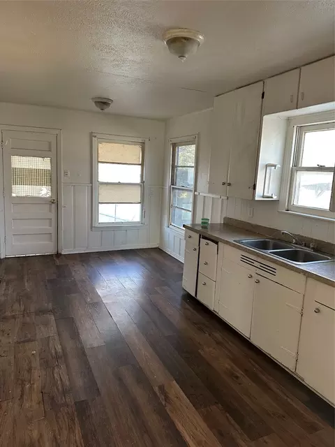 3720 N 25th St, Waco, TX 76708 photo 5