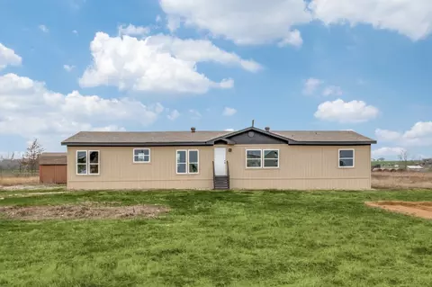 140 Terri Dr, Collinsville, TX 76233