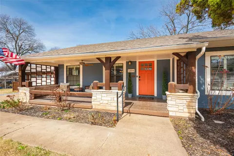 1304 W Hunt St, Mckinney, TX 75069