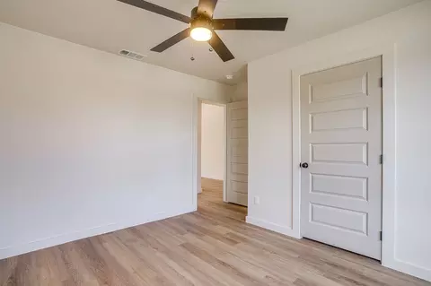 Bedroom - 5408 Lilac Dr, Arlington, TX 76018 photo 2 of 7