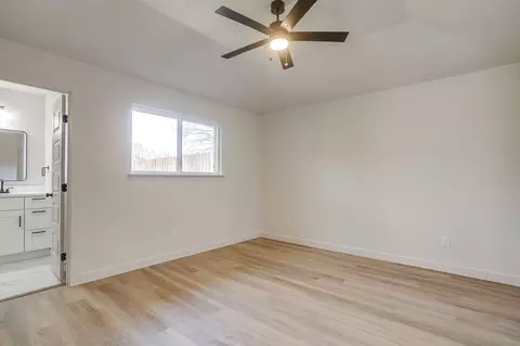Bedroom - 5408 Lilac Dr, Arlington, TX 76018 photo 4 of 7
