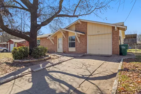 313 Bellaire Dr, Denton, TX 76209