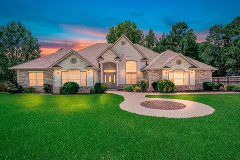 110 Kayla Ln, Longview, TX 75602