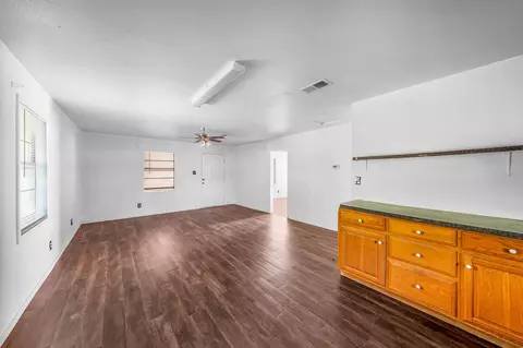 Living - 508 Smith St, Como, TX 75431 photo 4 of 4