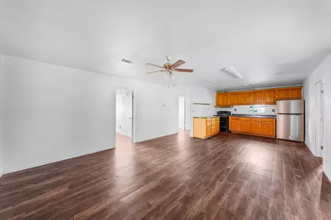 Living - 508 Smith St, Como, TX 75431 photo 3 of 4