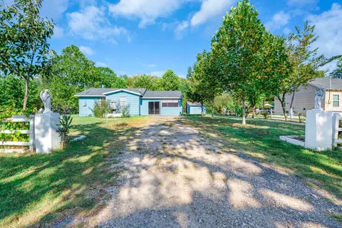 508 Smith St, Como, TX 75431