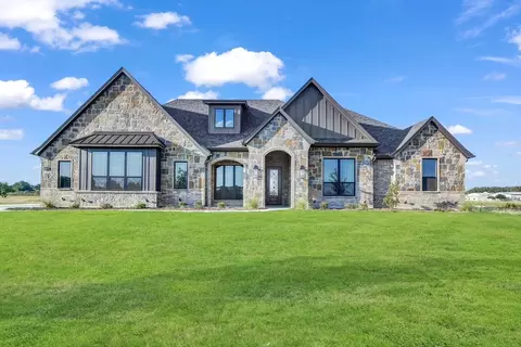 167 Daggett Dr, Decatur, TX 76234