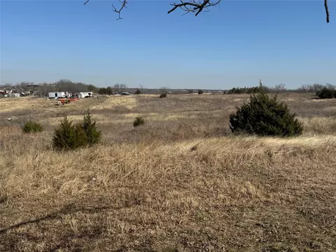 3135 Fm 85 Hwy, Ennis, TX 75119