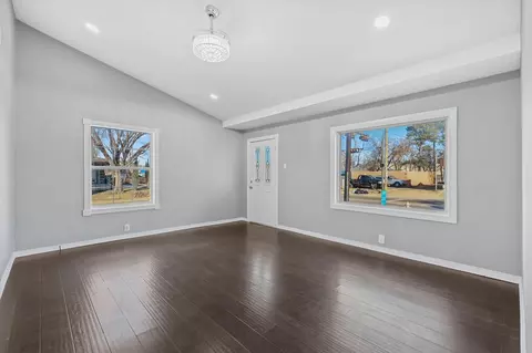 Living - 104 E 6th St, Irving, TX 75060 photo 2 of 3