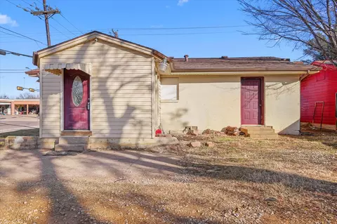 Other - 104 E 6th St, Irving, TX 75060 photo 3 of 4