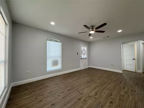 Living - 2909 Alexander Ave, Waco, TX 76708 photo 3 of 7