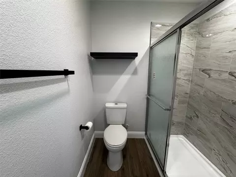 Bath - 2909 Alexander Ave, Waco, TX 76708 photo 2 of 4