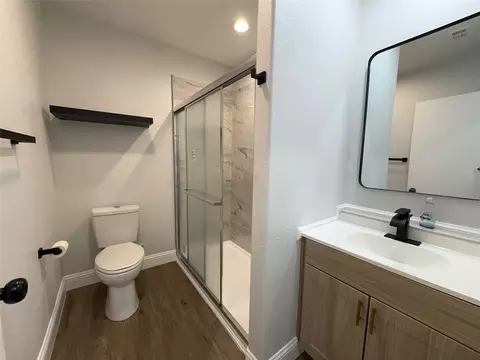 Bath - 2909 Alexander Ave, Waco, TX 76708 photo 1 of 4