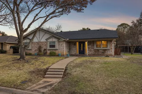 Exterior - 413 Baker Dr, Hurst, TX 76054 photo 10 of 10