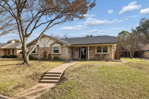 Exterior - 413 Baker Dr, Hurst, TX 76054 photo 8 of 10
