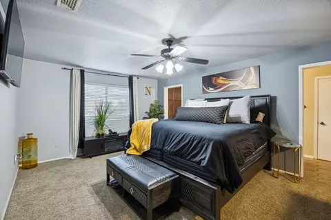 Bedroom - 413 Baker Dr, Hurst, TX 76054 photo 4 of 5