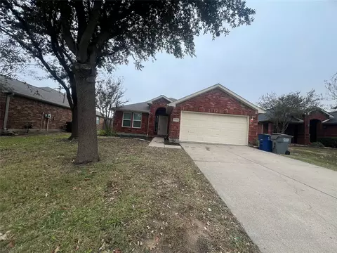 1023 Halifax Ln, Forney, TX 75126