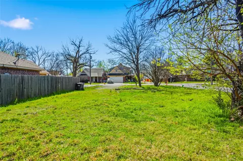 1008 Hall St, Mckinney, TX 75069