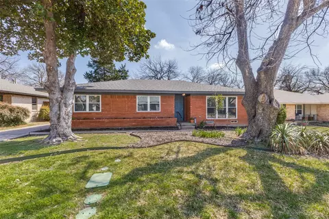 8024 Hunnicut Rd, Dallas, TX 75228
