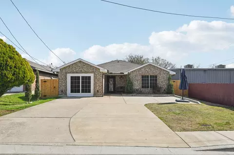 720 Calumet Ave, Cockrell Hill, TX 75211