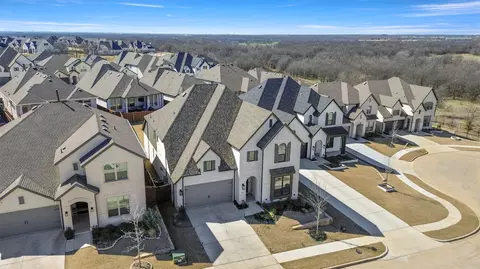 1909 Prickly Poppy Ct, Aubrey, TX 76227