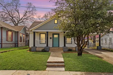 3515 Meadow St, Dallas, TX 75215