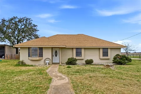 522 S Caddo St, Lipan, TX 76462