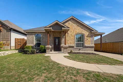 3010 Mckinley Ave, Fort Worth, TX 76106