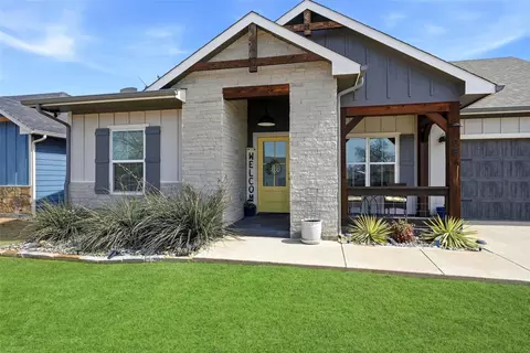 108 Clay Ln, Tom Bean, TX 75489