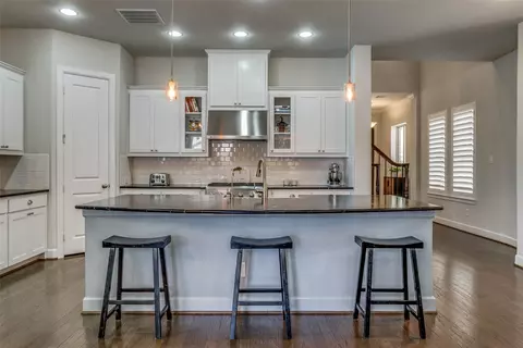 10565 Plumwood Pkwy, Dallas, TX 75238