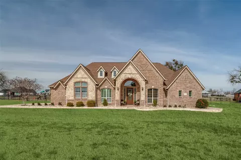 3074 Forest Dr, Celina, TX 75009