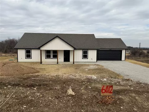 6012 Piper Anne St, Azle, TX 76020