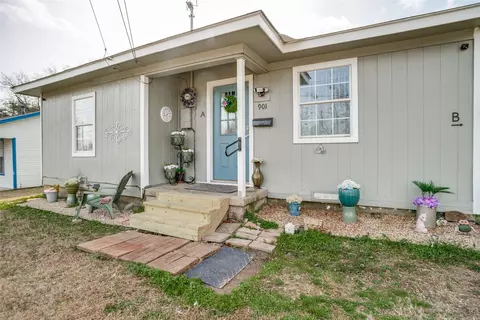 901 Park St, Greenville, TX 75401