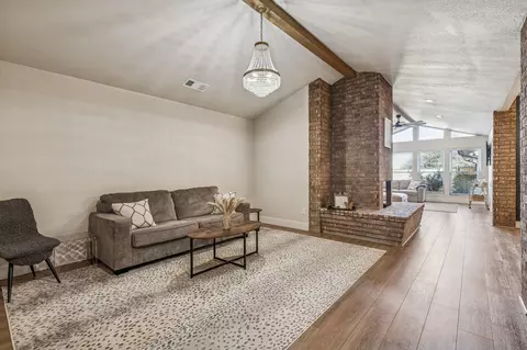 4512 Ranch View Rd, Fort Worth, TX 76109