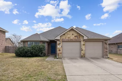 212 Silver Spur Dr, Waxahachie, TX 75165