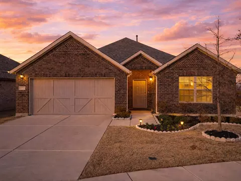 2911 Linden St, Celina, TX 75009