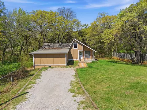 105 Lazy Ike Ln, Pottsboro, TX 75076