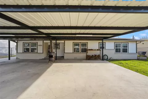 2600 S 24th St, Waco, TX 76706