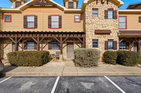 2410 S 2nd St #309, Waco, TX 76706