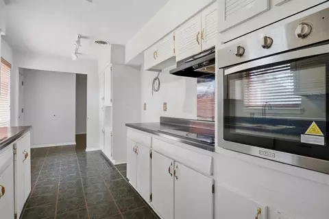 Kitchen - 124 Mark Dr, Denison, TX 75021 photo 4 of 4