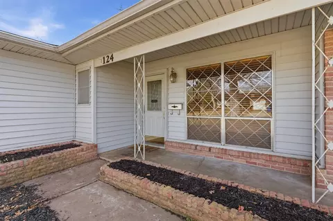 Exterior - 124 Mark Dr, Denison, TX 75021 photo 2 of 6